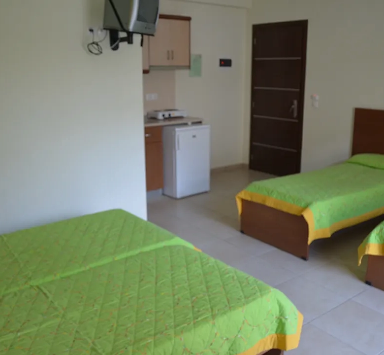 780