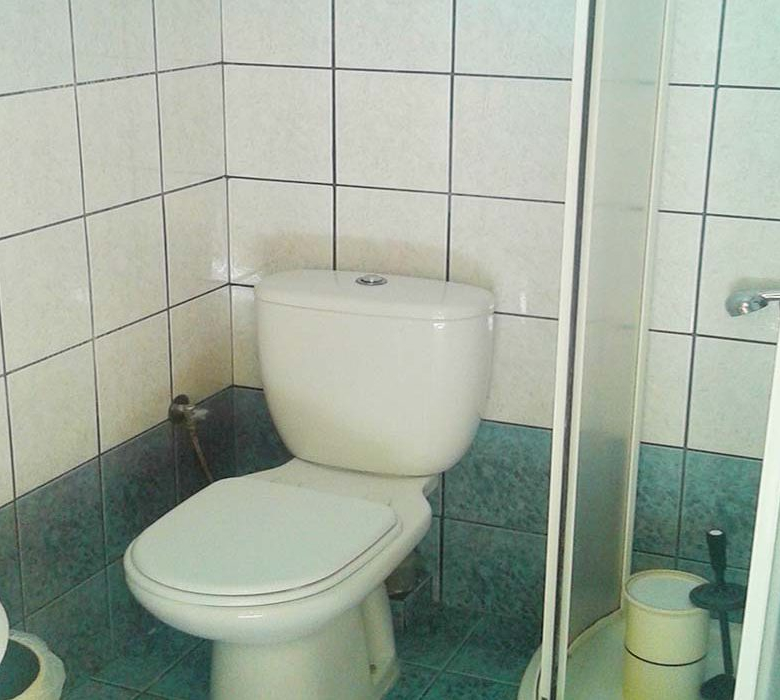 780