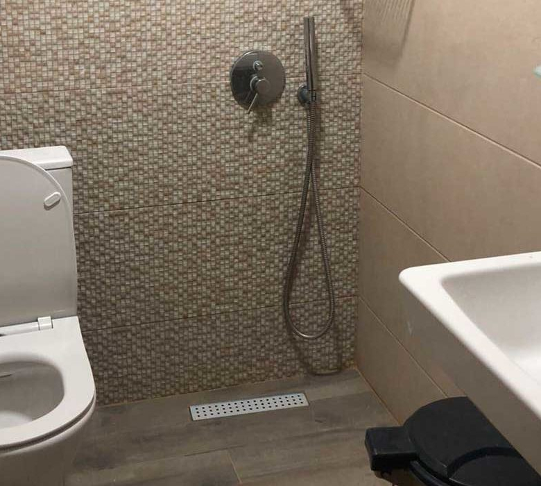 780