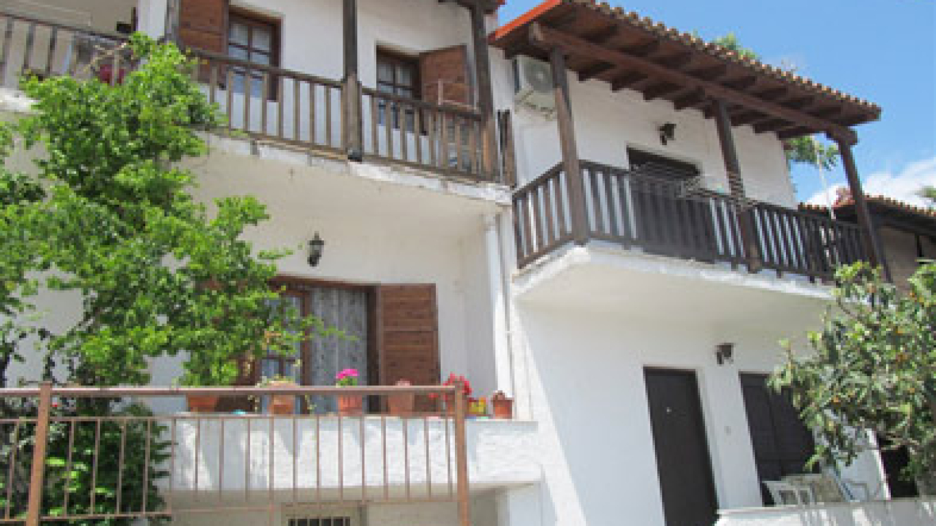 Vila-Irini-Polihrono-1