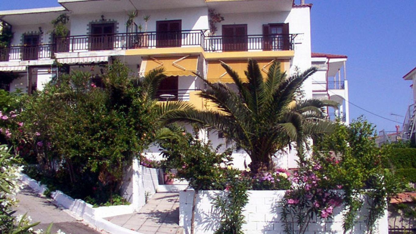 Vila-Vasso-Sarti-Sitonija-1