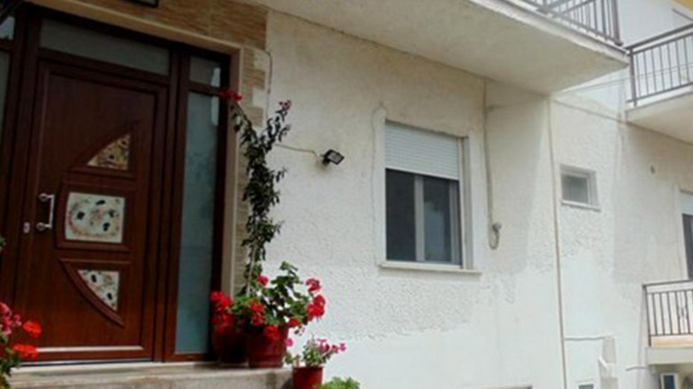 Vila-dina-potos-tasos-0