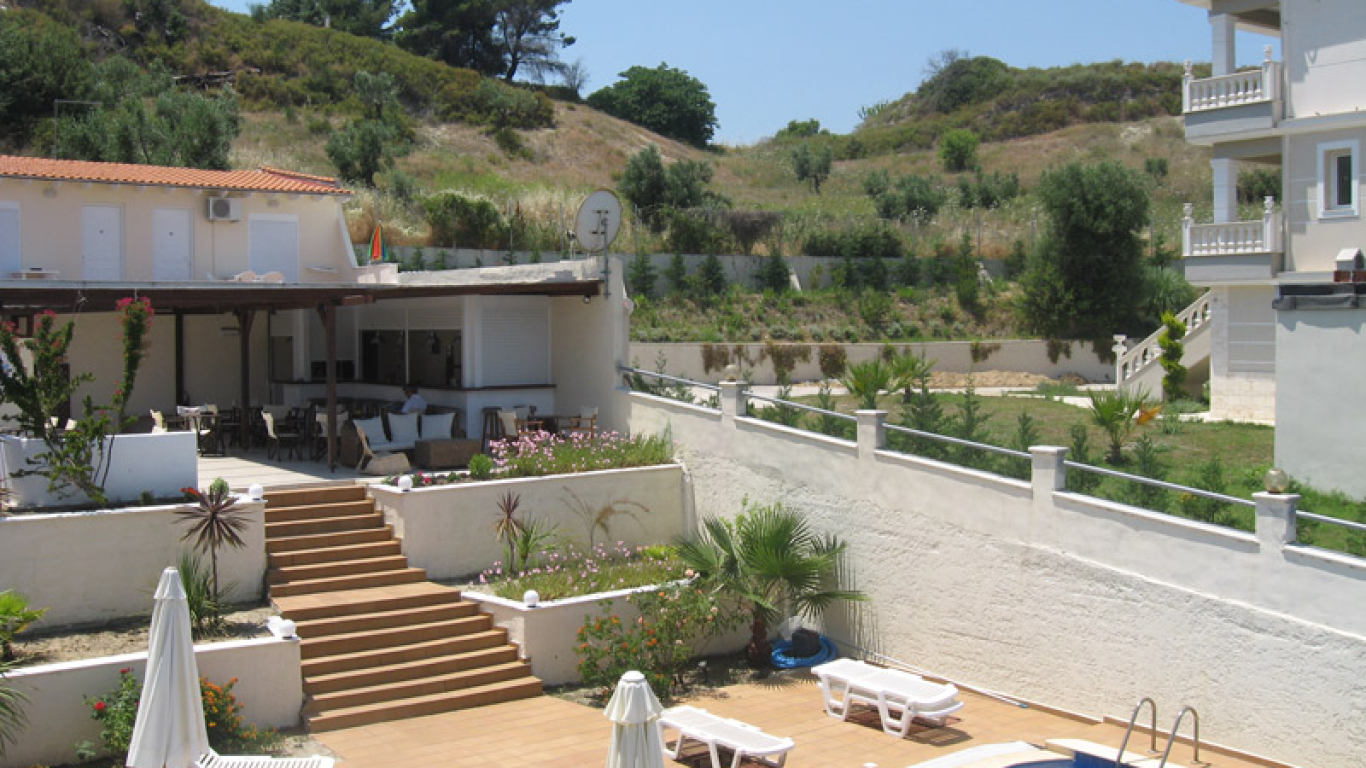 aparthotel-ioannis-paradise-pefkohori-1