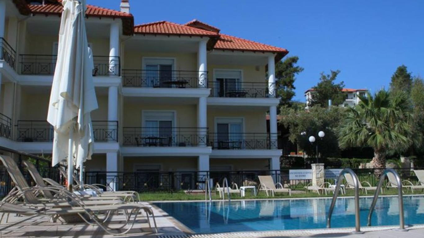hotel-golden-bay-pefkohori-1
