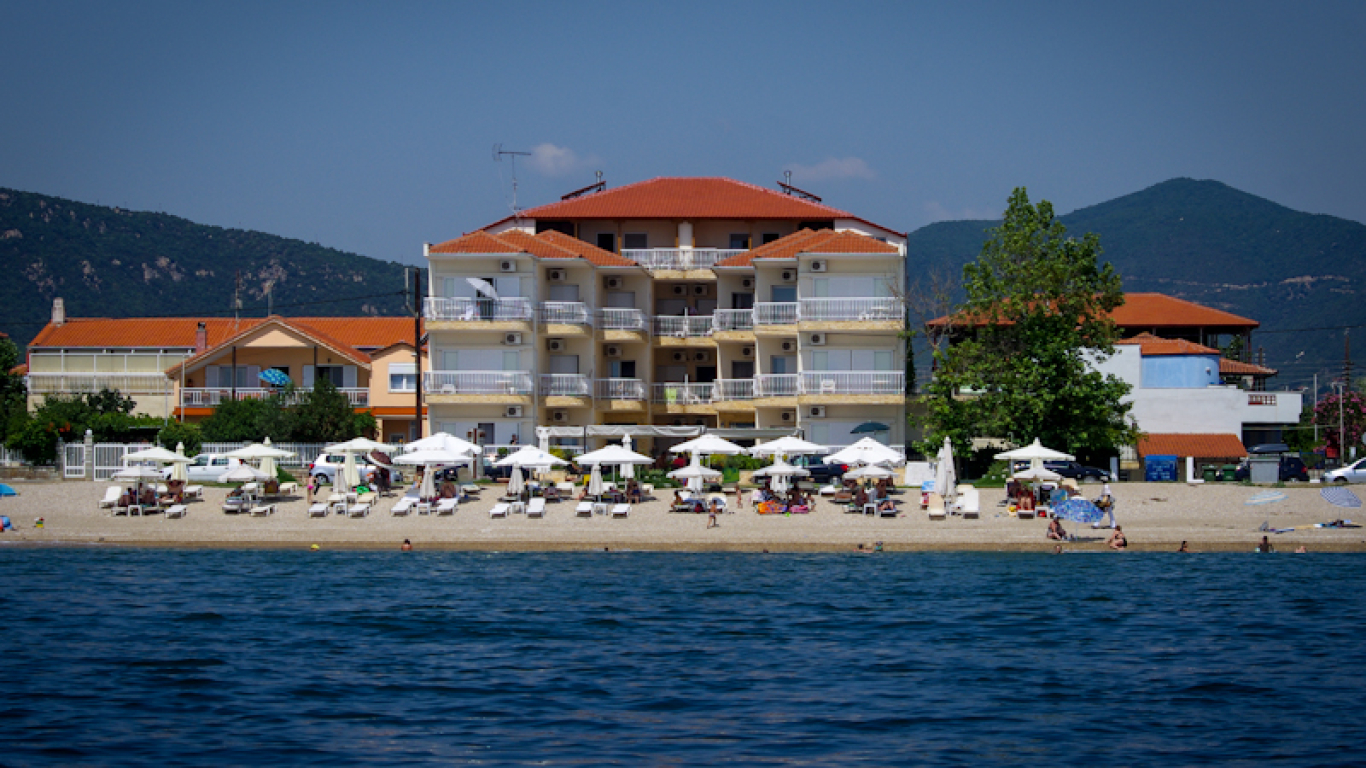vila-afroditi-vrasna-paralia-1