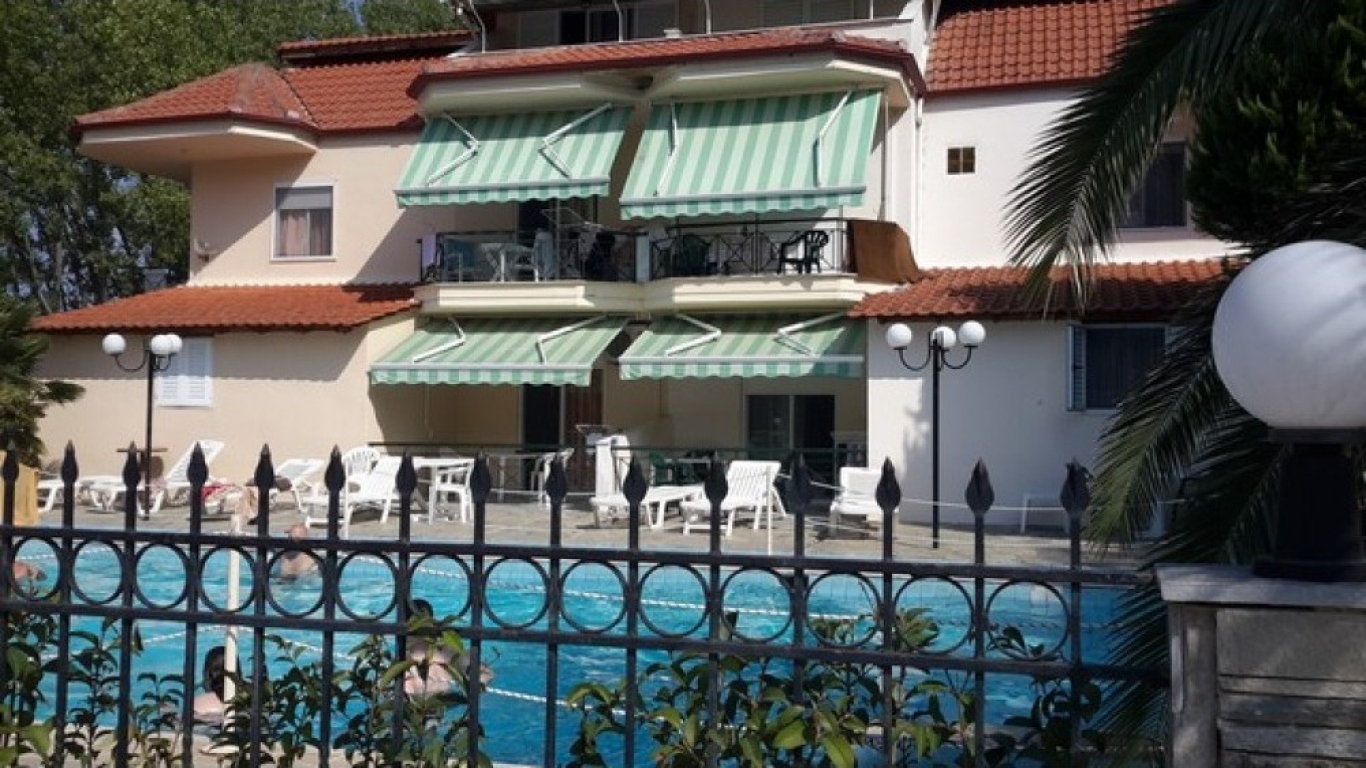 vila-aleksandros-palace-stavros-1