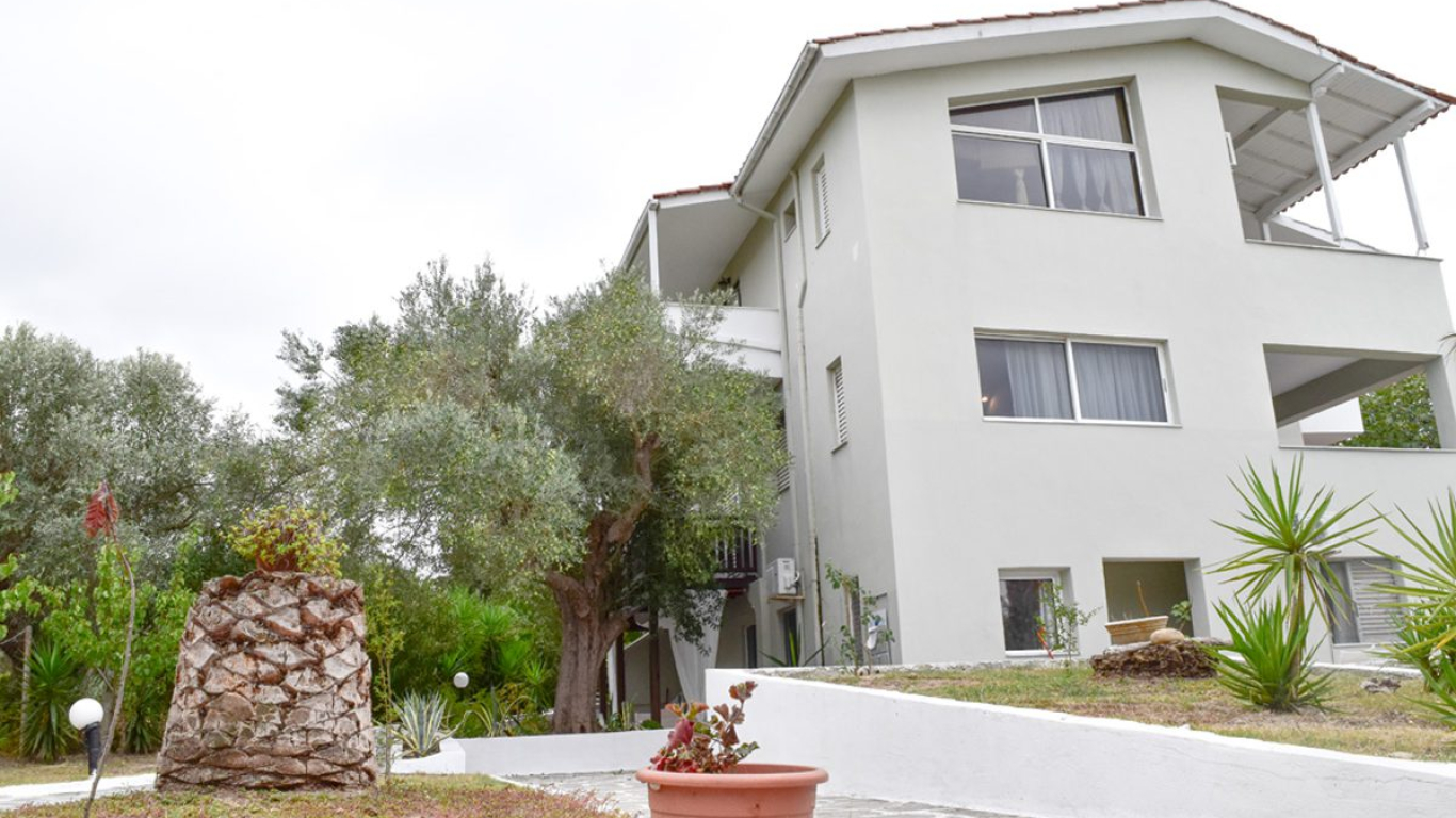 vila-aleksandros-pefkohori-1