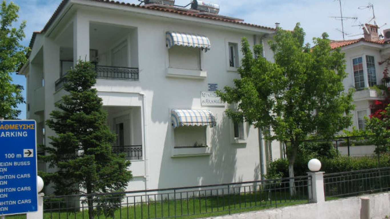 vila-alexandros-hanioti-1