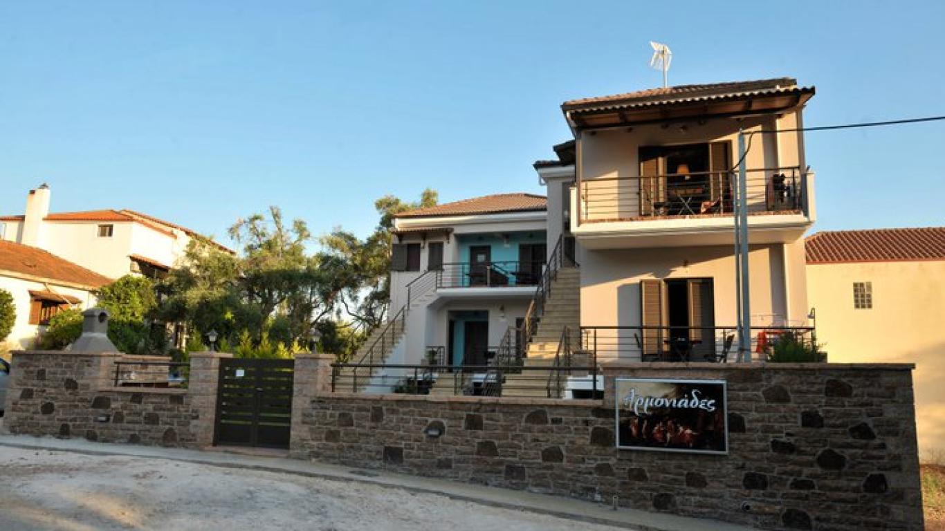 vila-armoniades-sivota-1