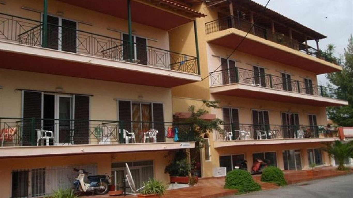 vila-atina-pefkohori-1