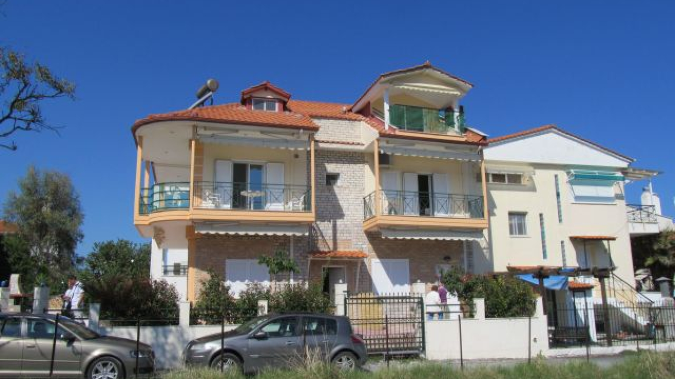 vila-avra-polihrono-1