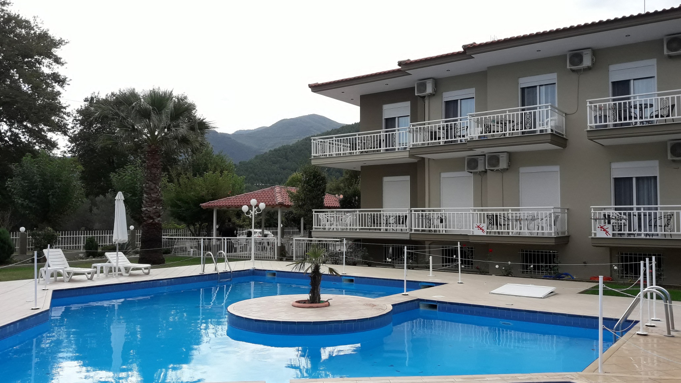 vila-filipos-lux-stavros-1