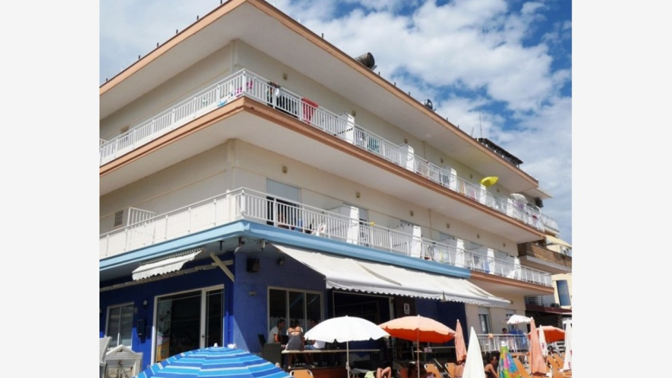 vila-galaxias-paralia-1