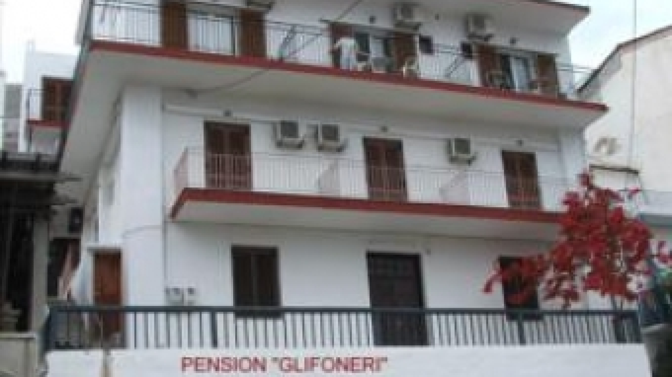 vila-glifoneri-skiatos-1