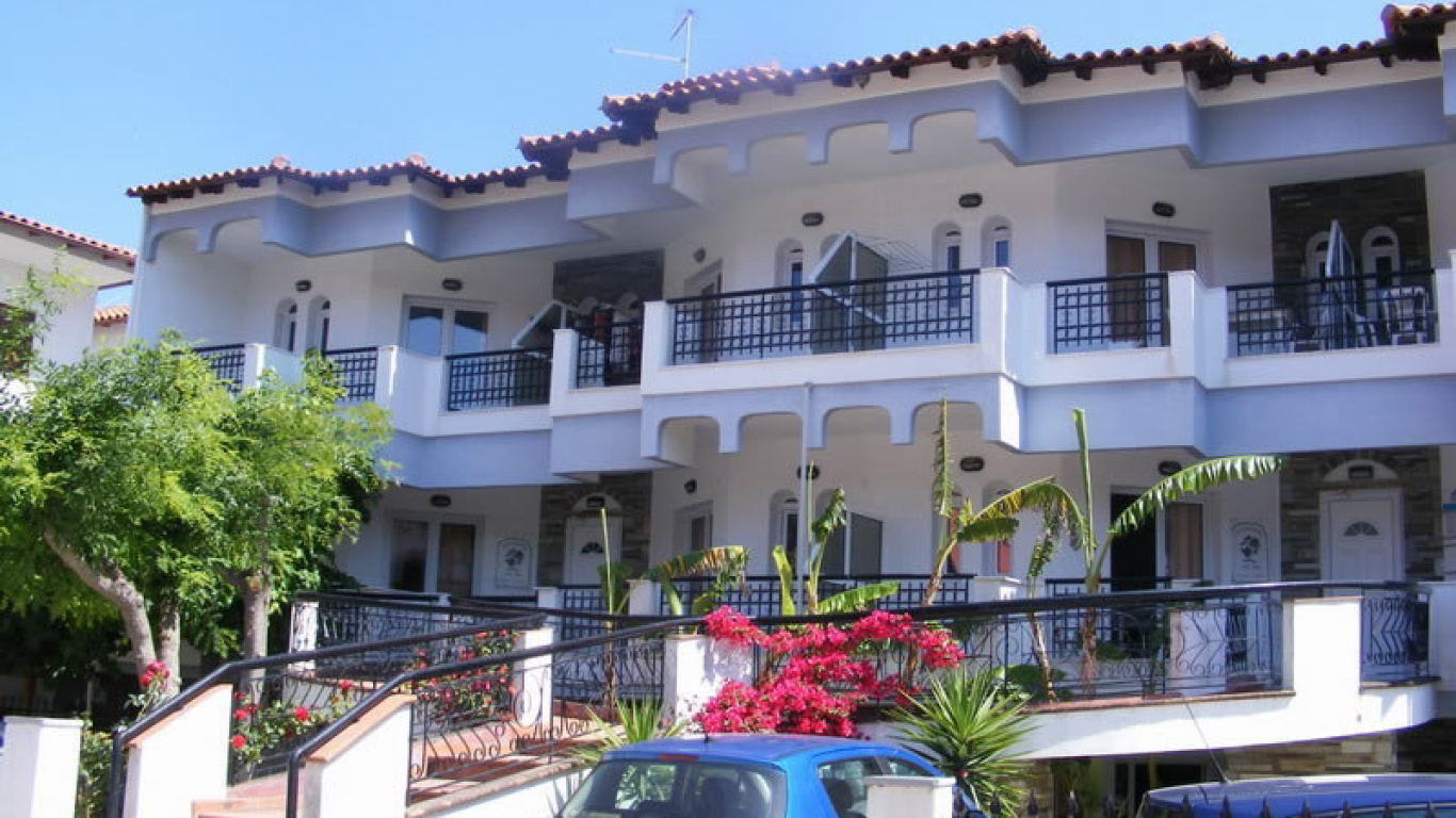 vila-halkias-pefkohori-1