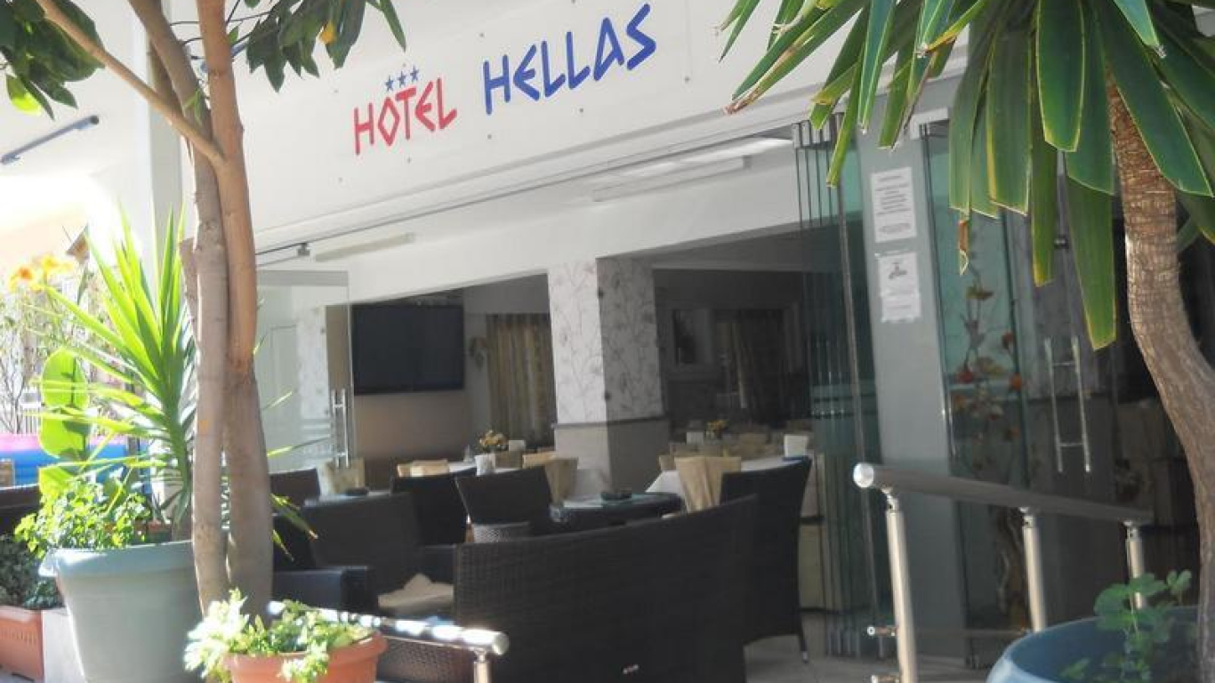 vila-hellas-paralia-1