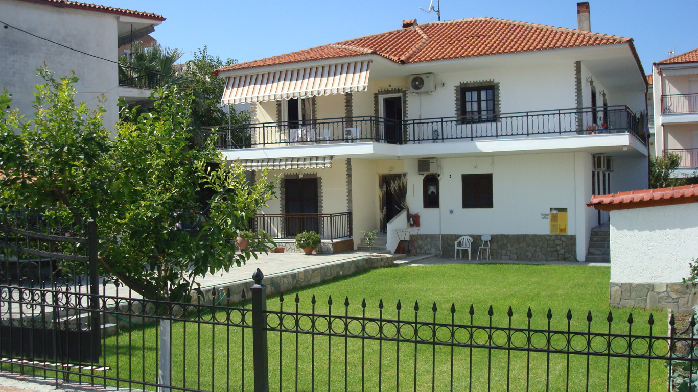 vila-janis-polihrono-1