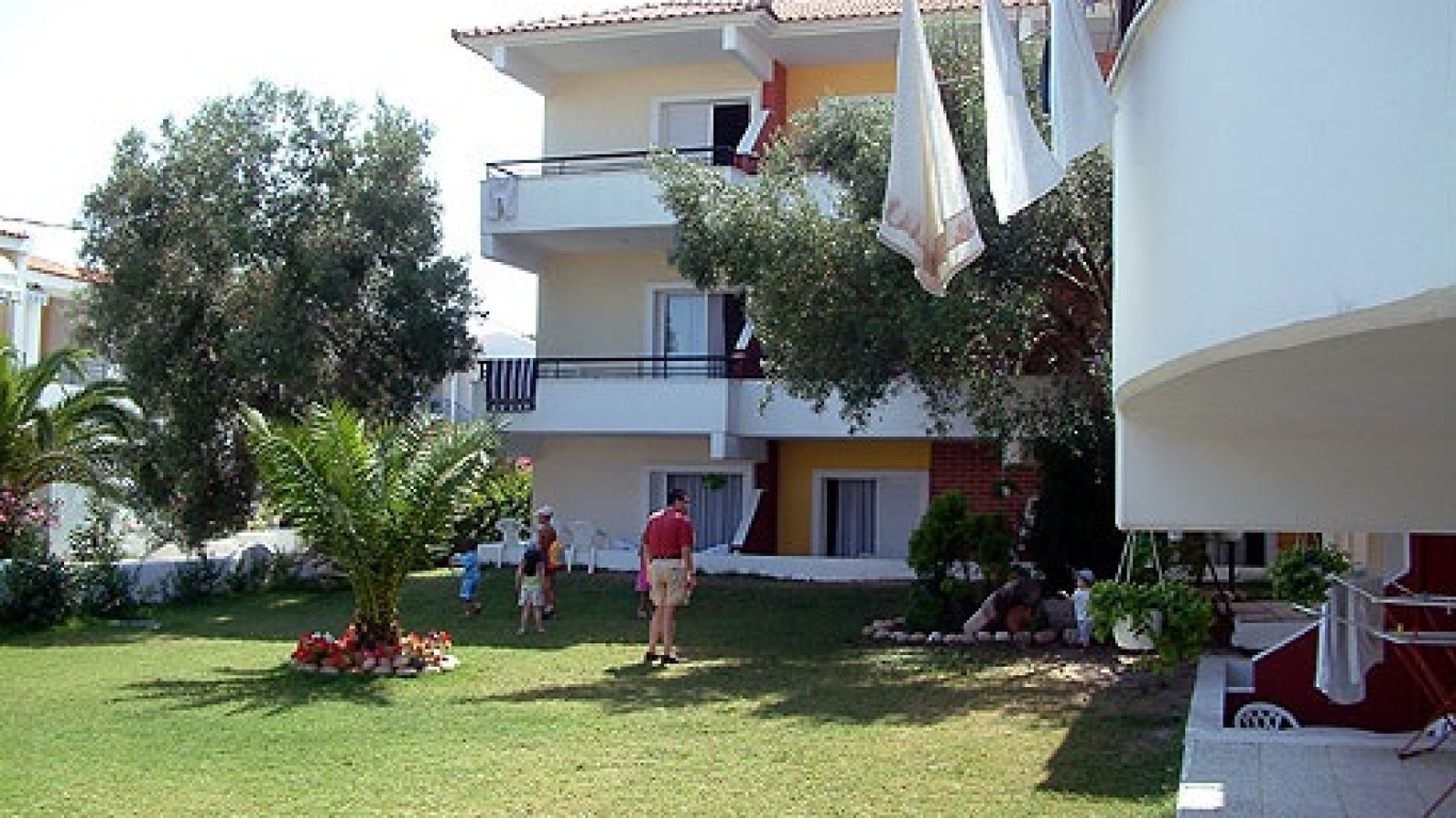 vila-kapsohora-inn-pefkohori-1