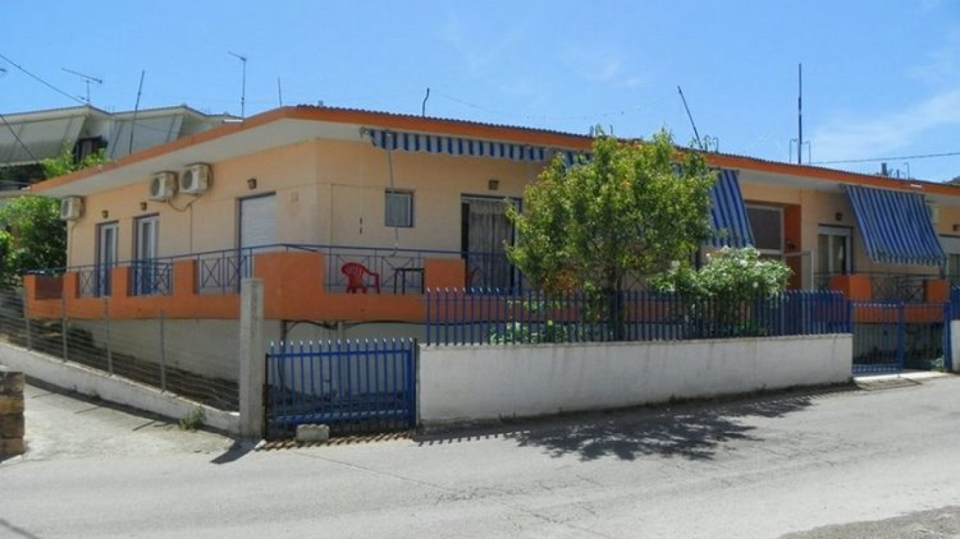 vila-kontzias-evia-1