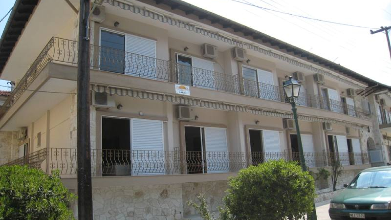 vila-lakis-pefkohori-1