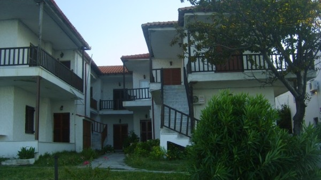 vila-lemonia-polihrono-1