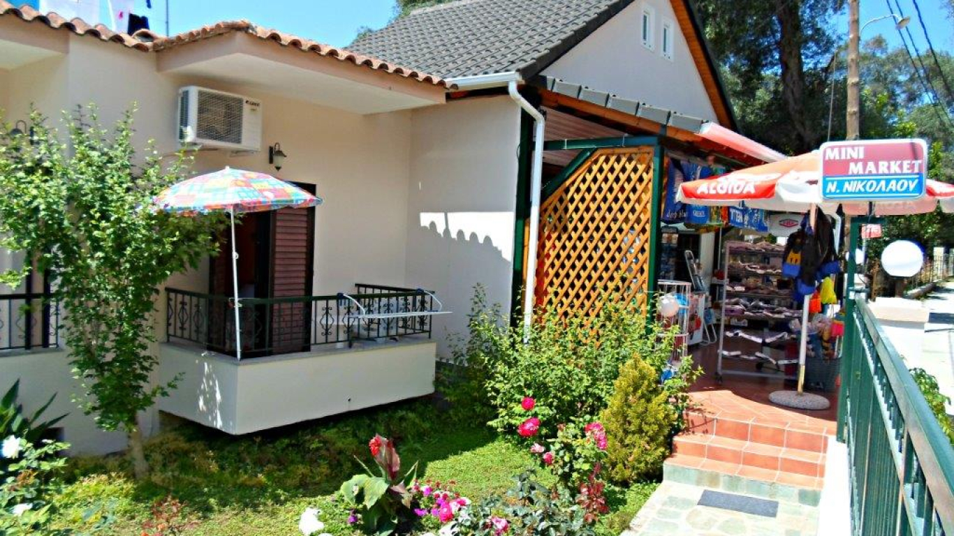 vila-nikolau-parga-1