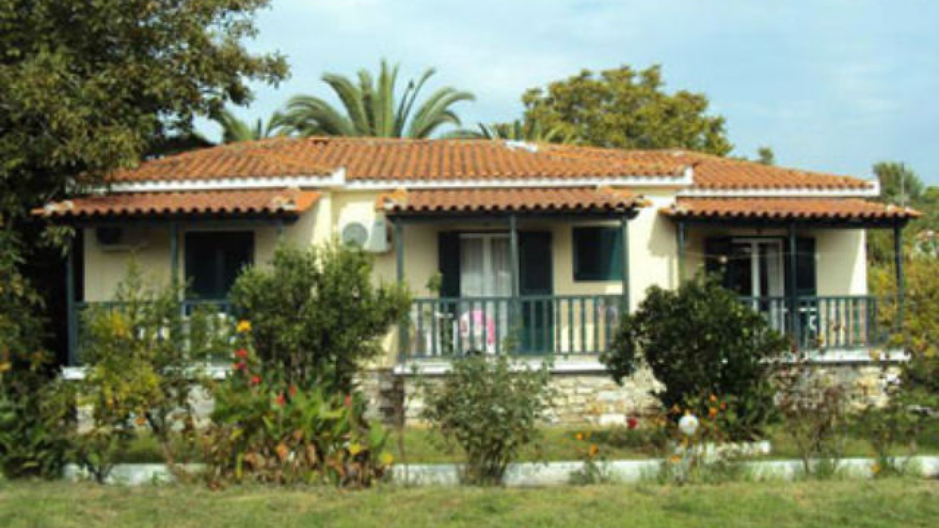 vila-olimpia-skiatos-1