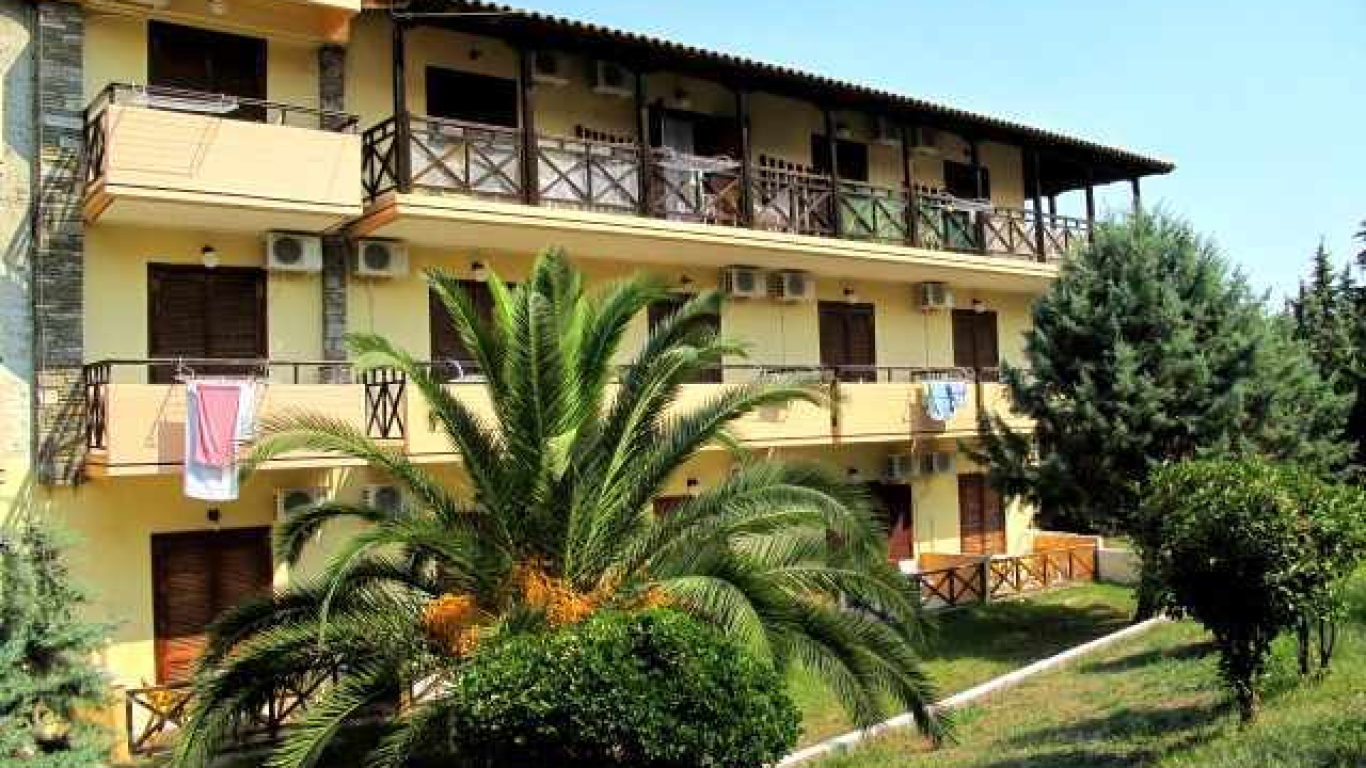 vila-petridis-pefkohori-1
