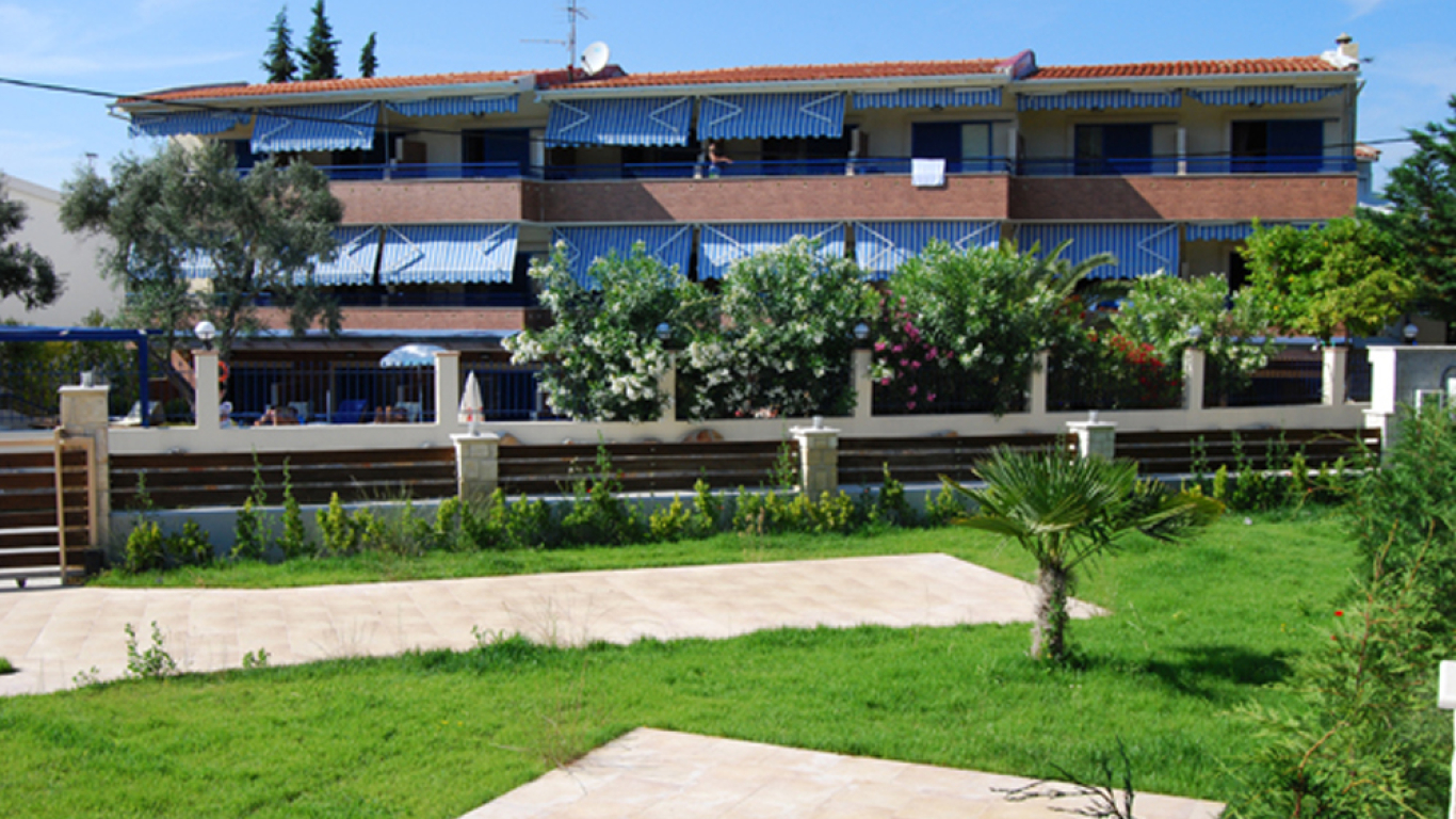 vila-philoxenia-vilage-pefkohori-1