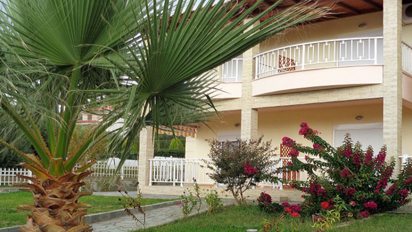vila-sofia-nea-skioni-kasandra-1