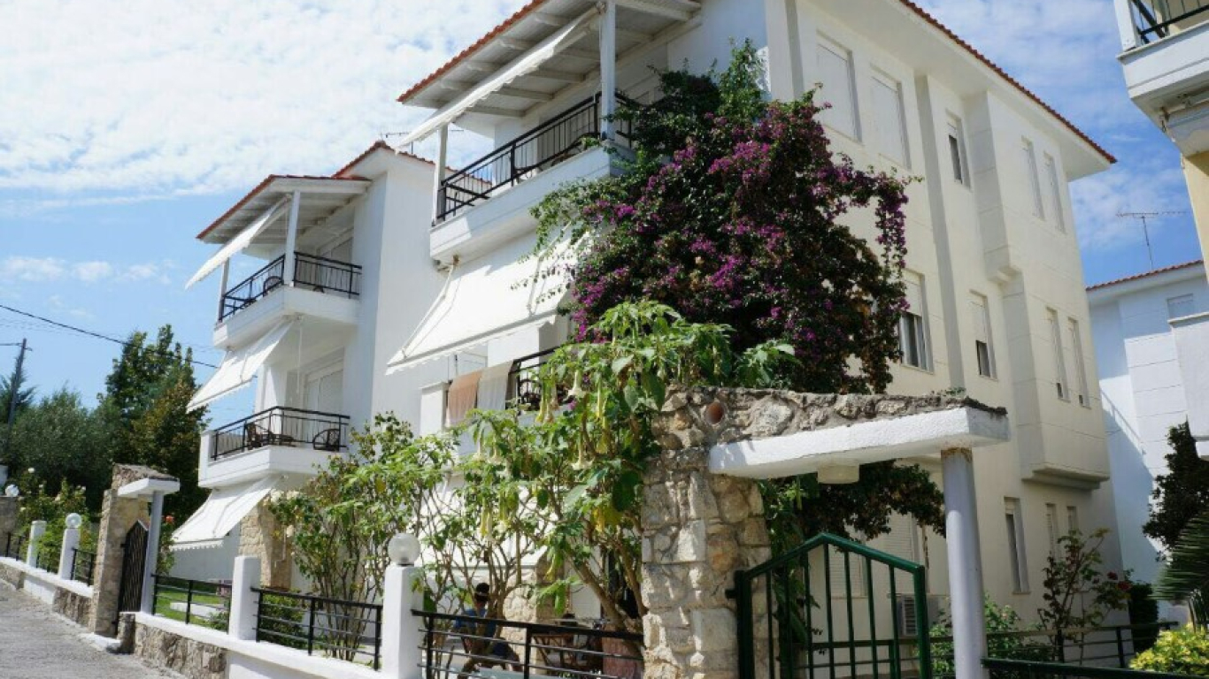 vila-sousouras-hanioti-1