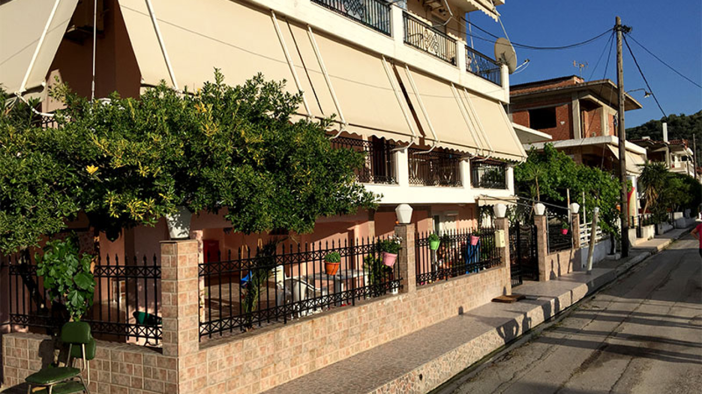 vila-spyros-evia-1