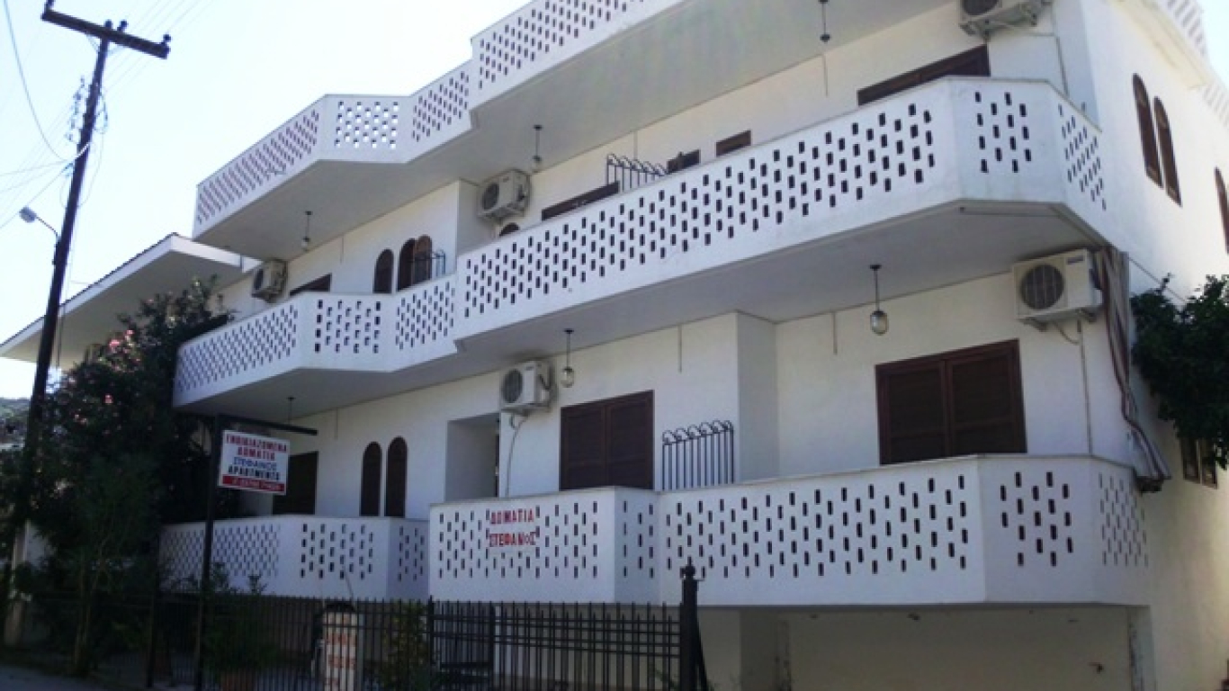 vila-stefanos-neos-marmaras-1