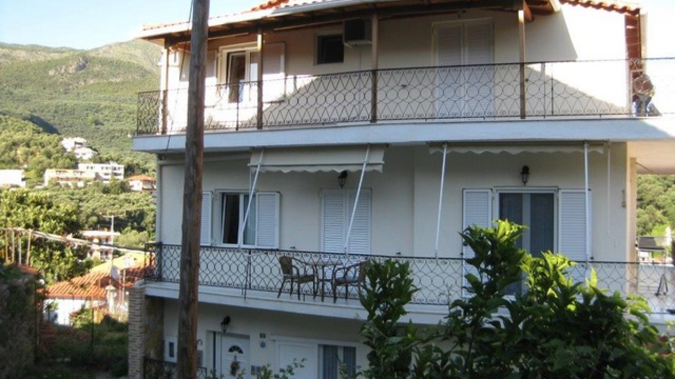 vila-tasos-parga-1
