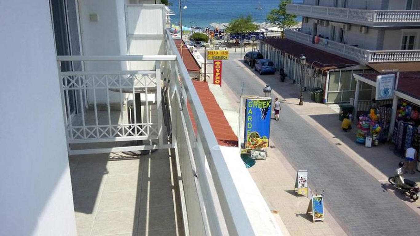 vila-theo-paralia-1
