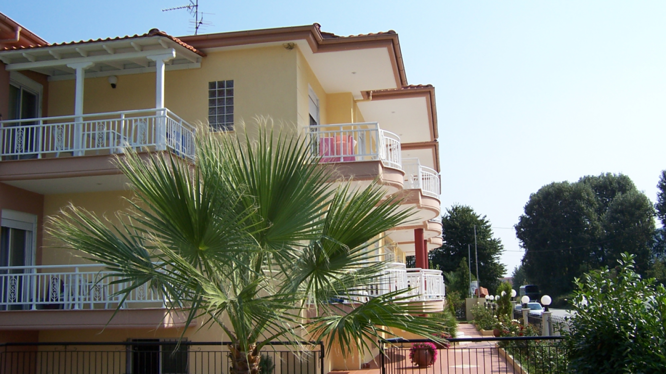 vila-venus-palace-stavros-1