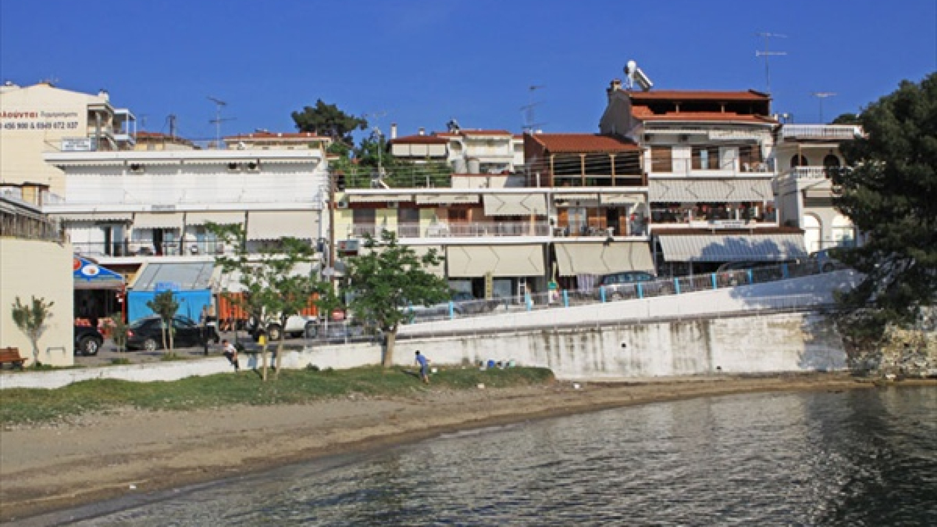 vila-voula-neos-marmaras-1