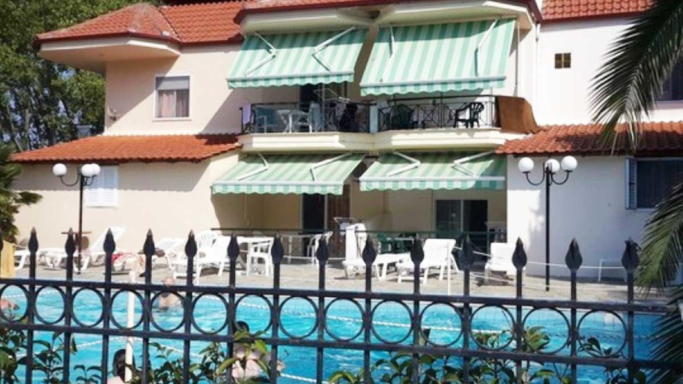 vila_alexandros_palace_stavros_bazen_a